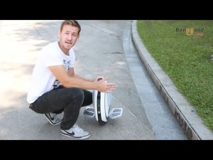 Stuck Between Electric Unicycles and Hoverboards? Check Out This Rideables Guide!